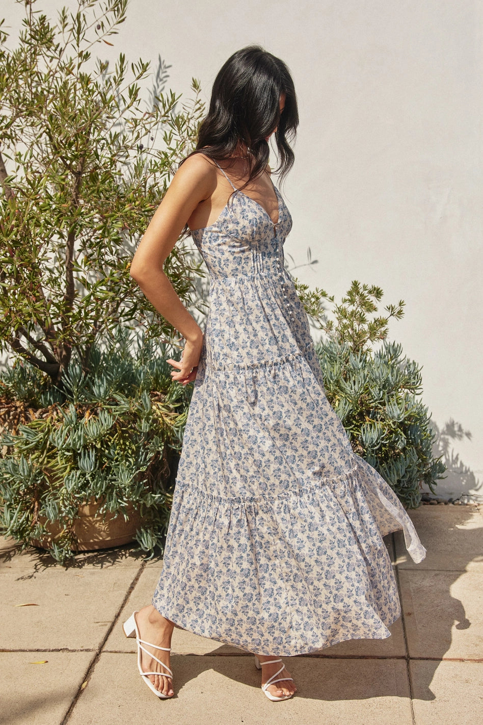 Robe longue bustier à volants en coton à petits motifs floraux